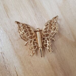 Elegant Gold Butterfly Brooch